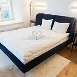 7 Main Square Boutique - Kullassepa Apartament Tallin