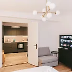 7 Main Square Boutique - Kullassepa *