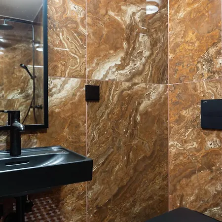 Kullassepa Boutique - Square View Apartament *