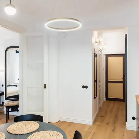 Kullassepa Boutique - Square View Apartment Tallinn