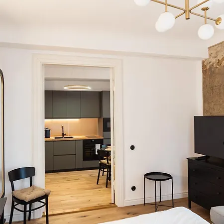 Kullassepa Boutique - Square View