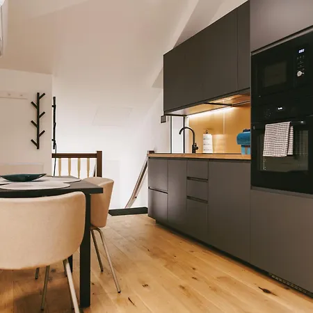 Kullassepa Boutique - Square View